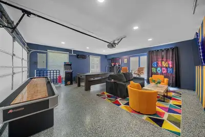 Image de Steps to the Lake! Game Room & More! Sleeps 9