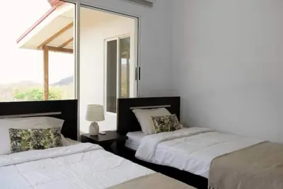 Image de Casa Verde-Secluded Paradise w Sunset Views