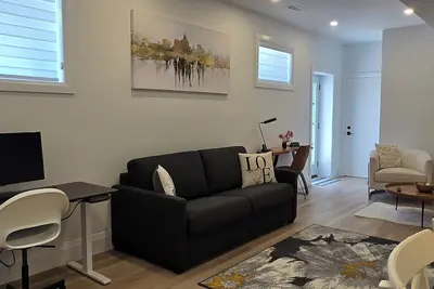 Image de Private clean and cozy studio in home in Guelph