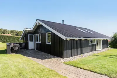 Image de Belle maison à Sjølund avec sauna