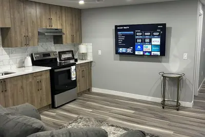 Image de Cozy apartment with WiFi in Calgary