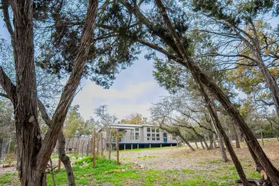 Image de Entire Blissful 3. 5 Acre Estate w/ 2 Cabins- Ideal for Friend Groups