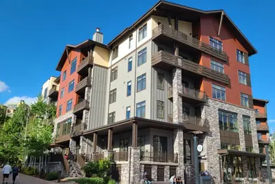 Image de Cozy Presidential 2-bedroom condo in gorgeous Avon with fitness room, WiFi