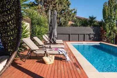 Image de Sunrise Oasis | Relaxed Family and Pet Friendly Retreat with Pool Spa and Cinema