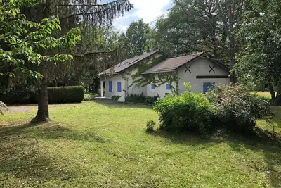 Image de Oasis de Calme : Maison de Campagne Charmante et Apaisante et Jeux pour enfants