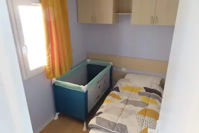 Image de mobil home situé au camping La Vallée 5 étoiles à Deauville.