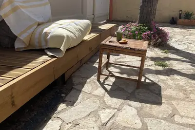 Image de A 10 mètres de la plage, appartement au calme dans une impasse; idéal famille!
