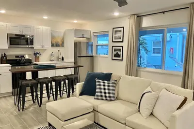 Clearwater Beach Retreats at Bayside Suite 2