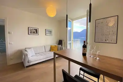 Casa al Lago: Incantevole Apt con Spiaggia