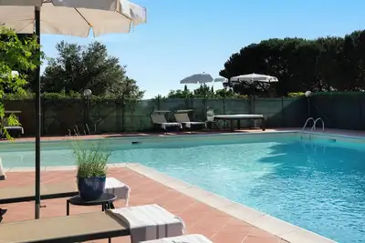 Image de Wonderful apartment in villa with pool near Arezzo
