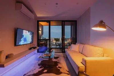Image de Vibrant Central City Apartment
