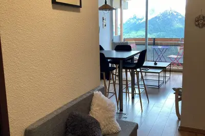 Image de Studio 4 personnes plein sud 32 M2, idéal pour une famille avec 2 enfants.
