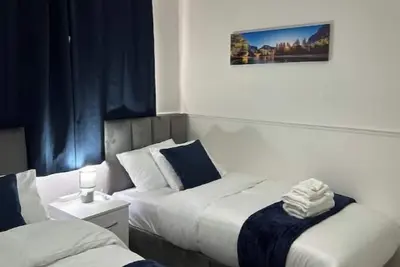 Image de Affluent Living Apartment perfect for contractors and individuals\n