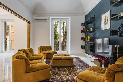 Image de Upscale Urban Apartment by Wonderful Italy