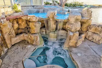 Image de New Mariners Club Listing, Preferred Partner, Great Location, Epic Amenities