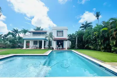 Villa Jeff & Jyps, 2 bedrooms, swimming-pool, 2 min from the beach