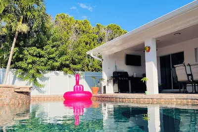 Image de Charming 3-bedroom villa in Cape Coral with headed pool and ping pong table