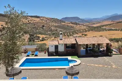 Image de Appartement de vacances Alora pour 1 - 6 personnes avec 3 chambres à coucher - Logement de vacances