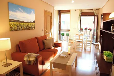 Image de Acogedor, Luminoso y Céntrico 2a