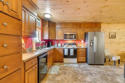Image de Cozy studio with Ac and WiFi in enchanting Tellico Plains -- Sleeps 5