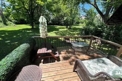 Image de Cole-Glendale Cozy Gem 2b\/1b facing Glendale Park