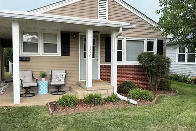 Image de Charming 2 Bed/2 Bath Retreat on Warpath Drive - Your Perfect Home Awaits!