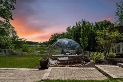 Lake retreat with unique dome near Indiana Dunes