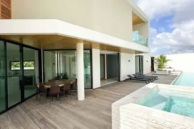 Image de Gorgeous 4-bedroom villa - walking distance to the Beach