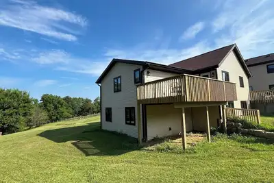 Image de Lighted Hot Tub w/Beautiful Sunset & 4 Bd/2. 5 Baths and very close to town.