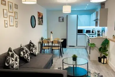 Image de Stylish Apartment with Balcony-Hemel HempsteadTown Centre/City View, Free Parking