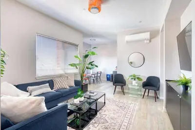 Image de Rooftop Deck • City Views • Hawthorne 4br