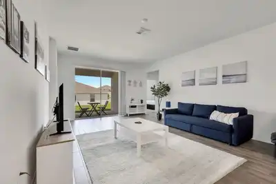 Image de Sunlit Florida Retreat