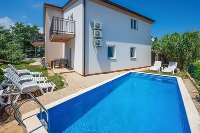 Image de Belle maison à Medulin avec WiFi