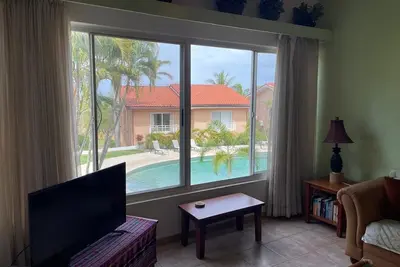 Image de Charming 1 Bedroom Haven Steps Away from Langosta Beach
