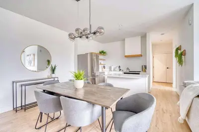 Image de Luxury 4br • Sleeps 8 • Near Food & Culture