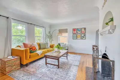 Image de Boho Vibes | Alberta 2br • Coffee + Culture