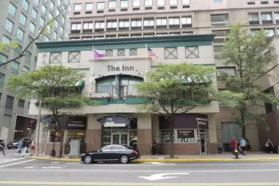 Image de Spacious Suite with On-Site Dining in Medical Hub - Near Harvard Medical School