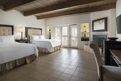 Image de Spacious Poolside Room in Elegant Desert Resort! 5 Pools & Hot Tub Fun