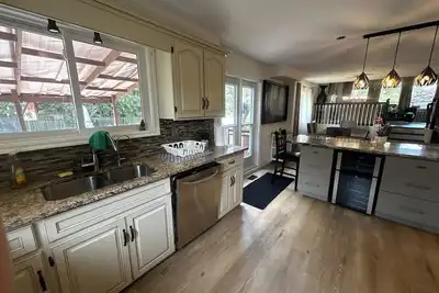 Image de One of a kind luxurious unique home in central Waterloo, On.