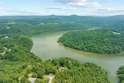 Image de Breathtaking Views of Dale Hollow Lake