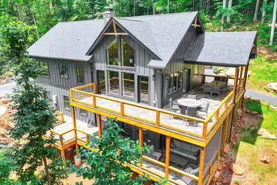Image de Modern Nellysford Getaway w/ View: Deck & Fire Pit