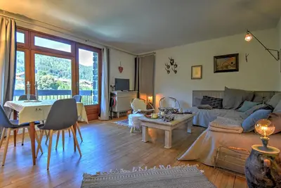 Image de Appartement charme, proche centre, balcon vue