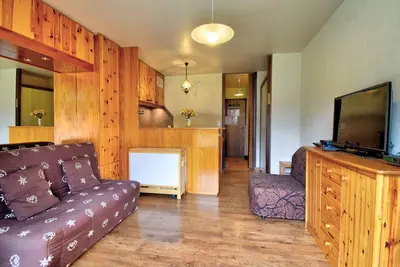 Image de Joli studio équipé pour 4, proche centre, balcon