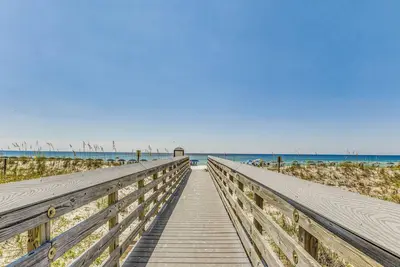Image de New! Adorable Venus 312 Sleeps 8, Free Activities Included!