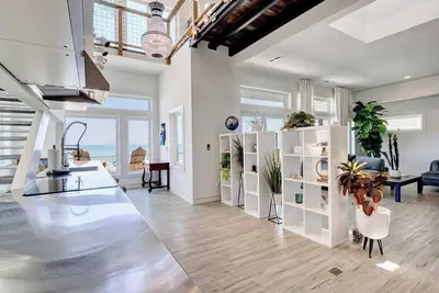 Image de Abundance with a View stunning top 2 floors