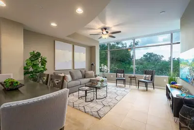 Image de Stunning & Luxurious 2Bed/2Bath w/open floor plan!