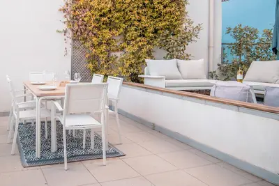 Image de Appartement duplex + terrasse + jardin vue mer + parking privatif