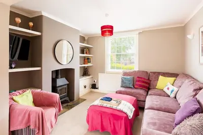 Image de Pass the keys | Historic 2 Bed in Tiddington