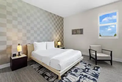 Image de 3 Bedroom Villa Getaway – Kitchen, Balcony, W/D