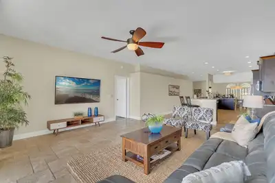 Image de Lakeview, Pool, 4 beds! 13 min to Dt